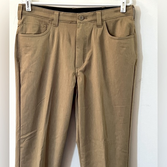 Izod | Lightweight Khaki 5 Pocket Style Golf Pants - Size 32x32 - Picture 2 of 12